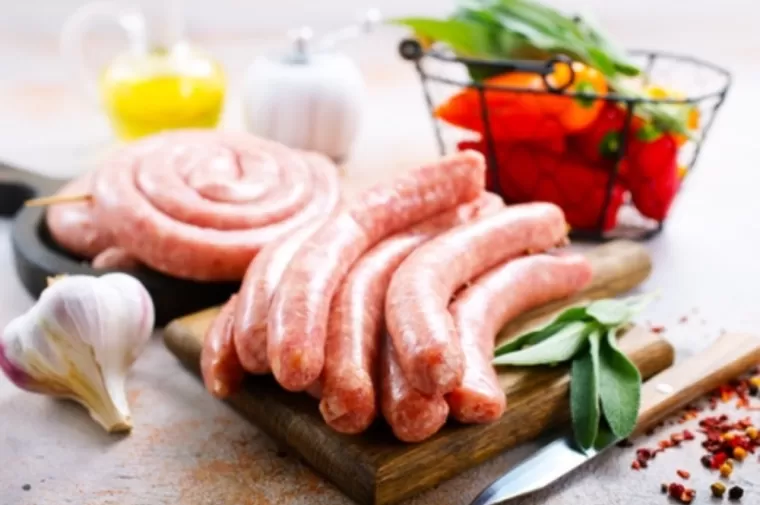 CHIPOLATAS - origine FRANCE - à La Londe Les Maures, La Londe-les-Maures, Le Boucher Varois