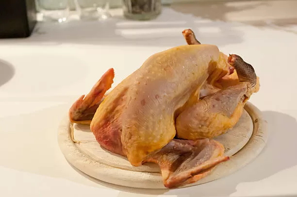 PINTADE FERMIERE - Origine FRANCE - Vers Hyères, La Londe-les-Maures, Le Boucher Varois