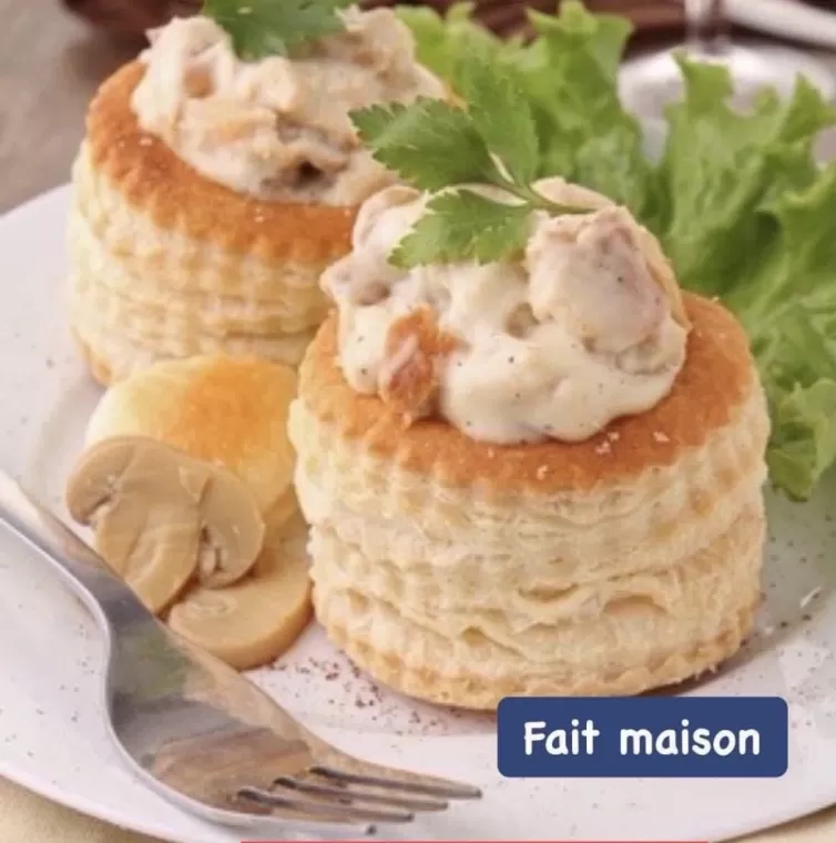 VOL AU VENT - origine France - Vers Le Lavandou, La Londe-les-Maures, Le Boucher Varois